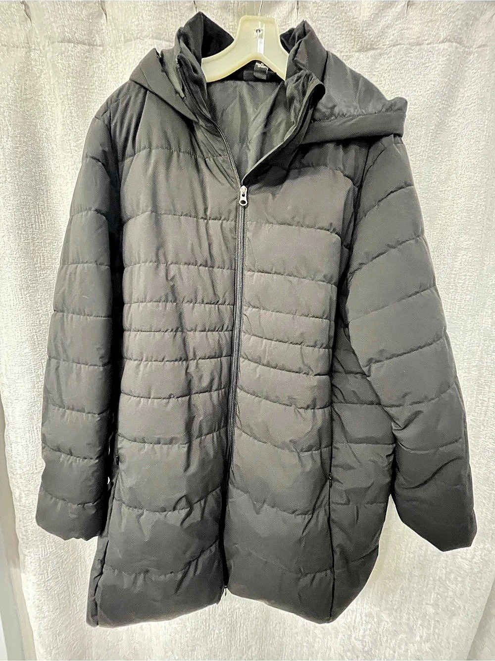 Quilted Hooded Puffer in Gray Size 2X Like New